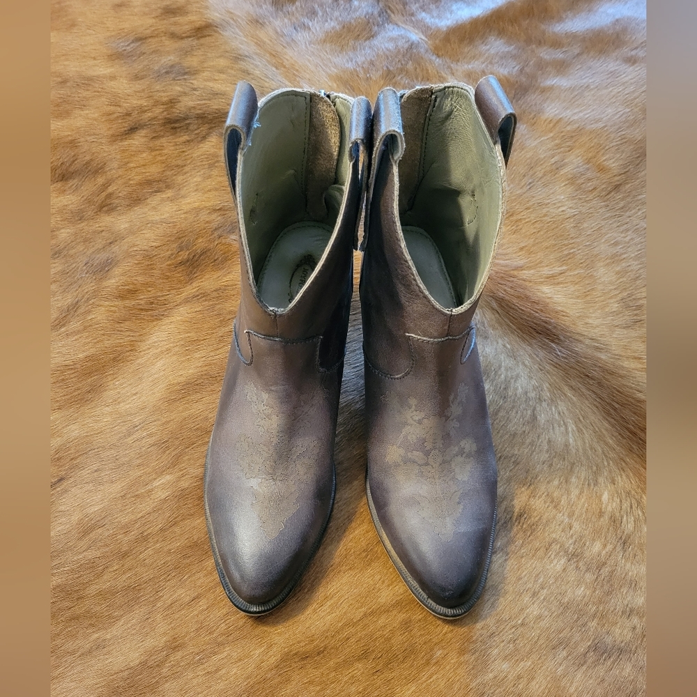 Brown leather cowgirl booties - Picture 3 of 5